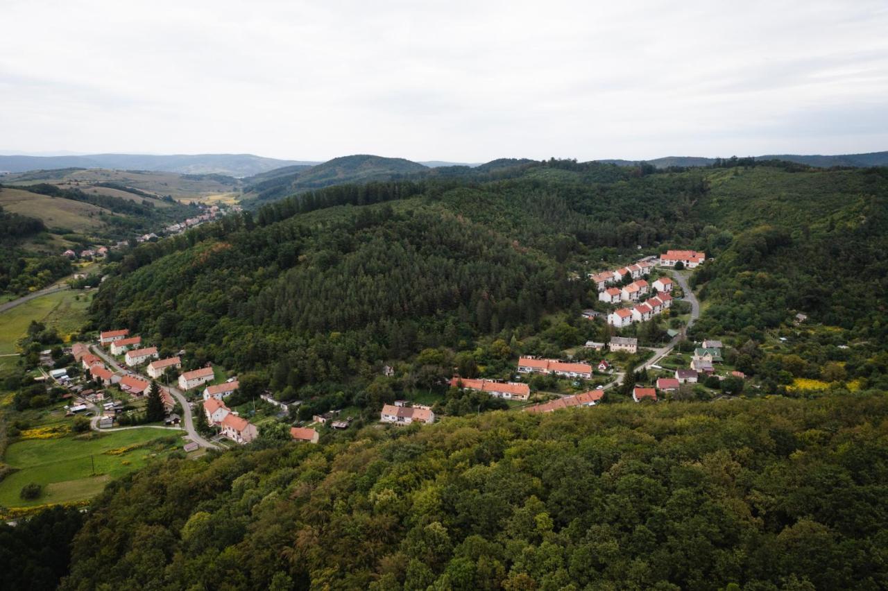 Vidéki vendégház a Bükkben, pezsgőfürdővel. Királd Kültér fotó